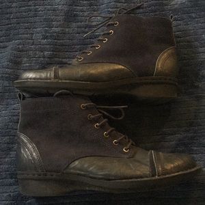 Clark’s collection soft cushion navy boots 8M